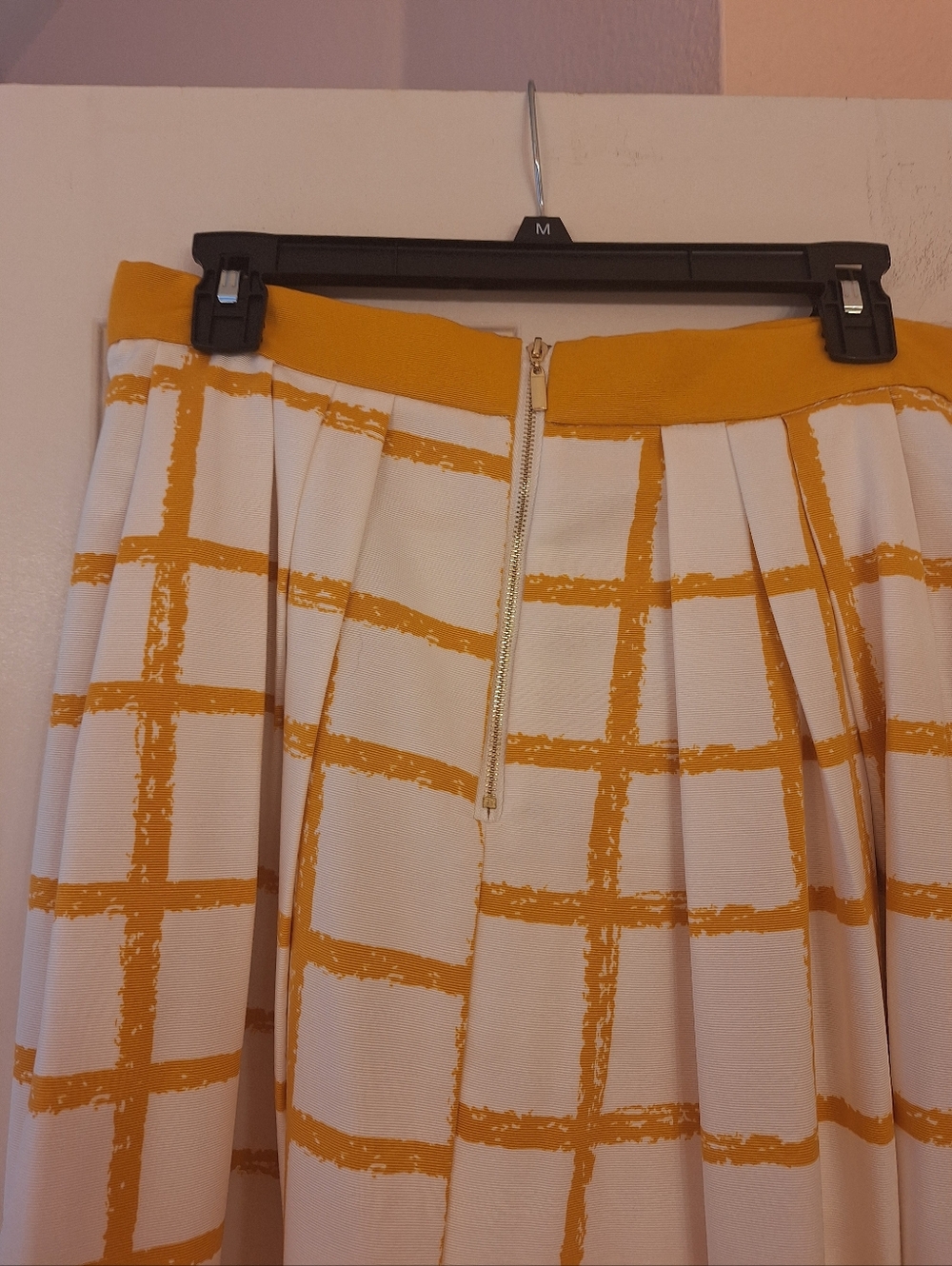 New York and Company Skirt - Picture 8 of 8